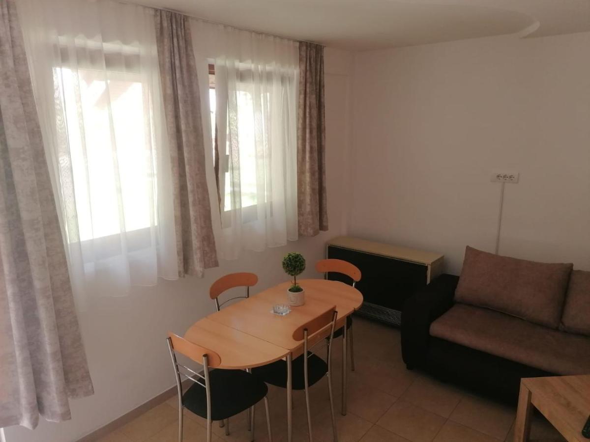 Vikendica Matovic Ovcar Banja Apartment Bagian luar foto