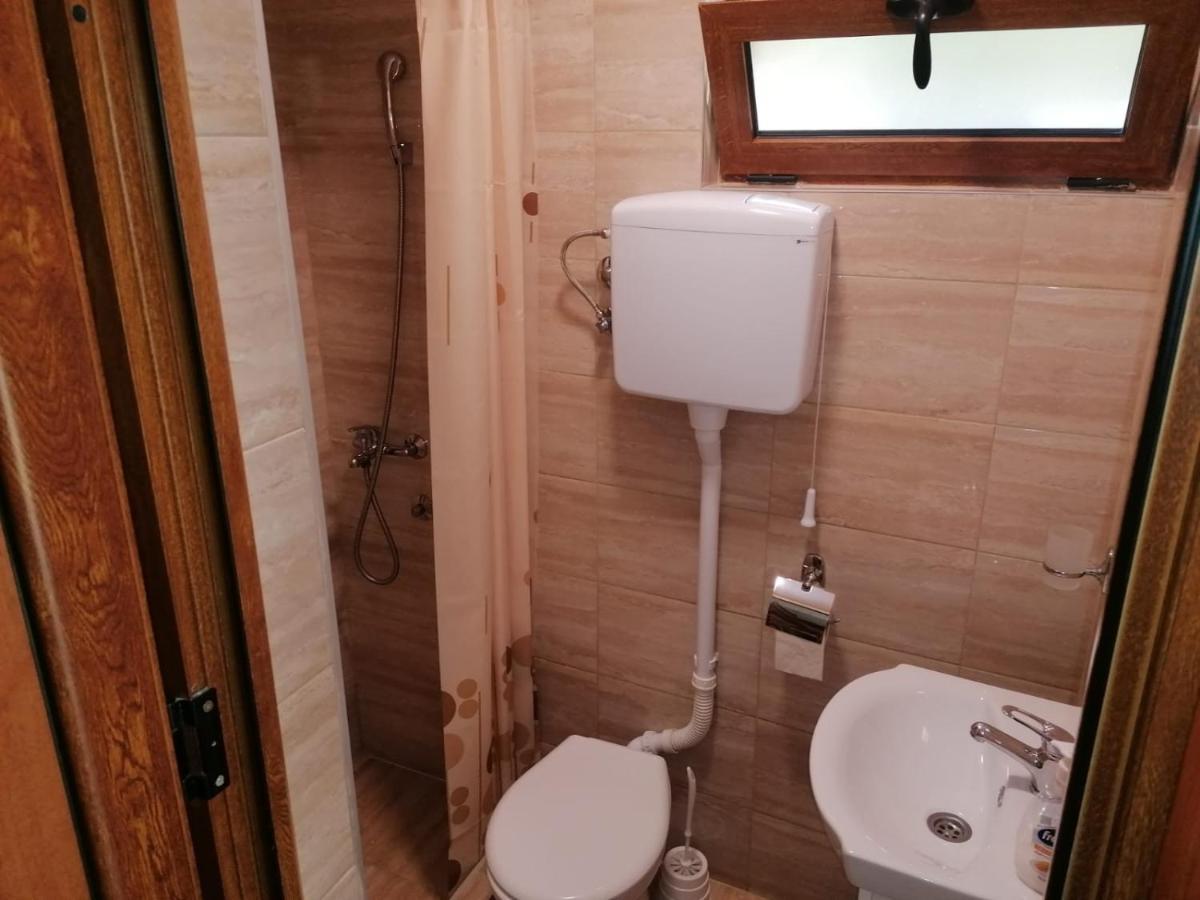 Vikendica Matovic Ovcar Banja Apartment Bagian luar foto